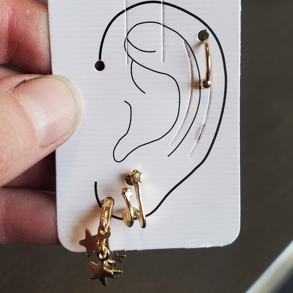 🆑️ SVNX | 4-Pack Earrings w/ Star Details incl Huggie & Ear Cuffs - Picture 2 of 8
